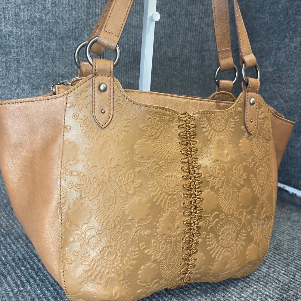 The Sak Bolinas Embossed Leather Shoulder Bag Tan Boho Tooled Western NWOT - Picture 3 of 16